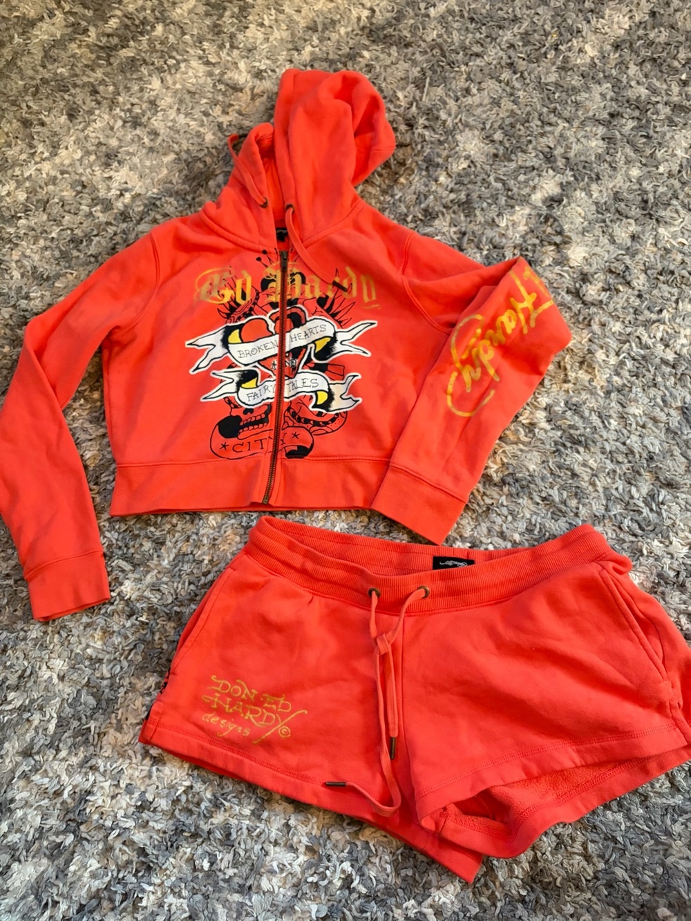 Ed Hardy Women’s 2 Piece Hoodie and Shorts Set Sz L